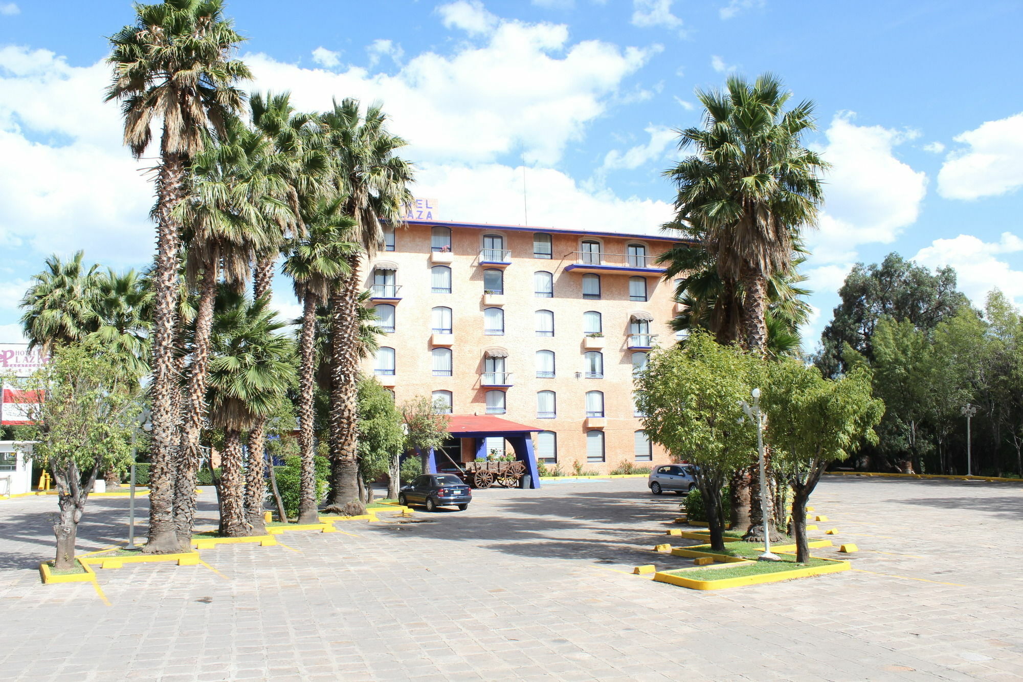 Hotel Plaza Zacatecas Guadalupe  Exteriör bild